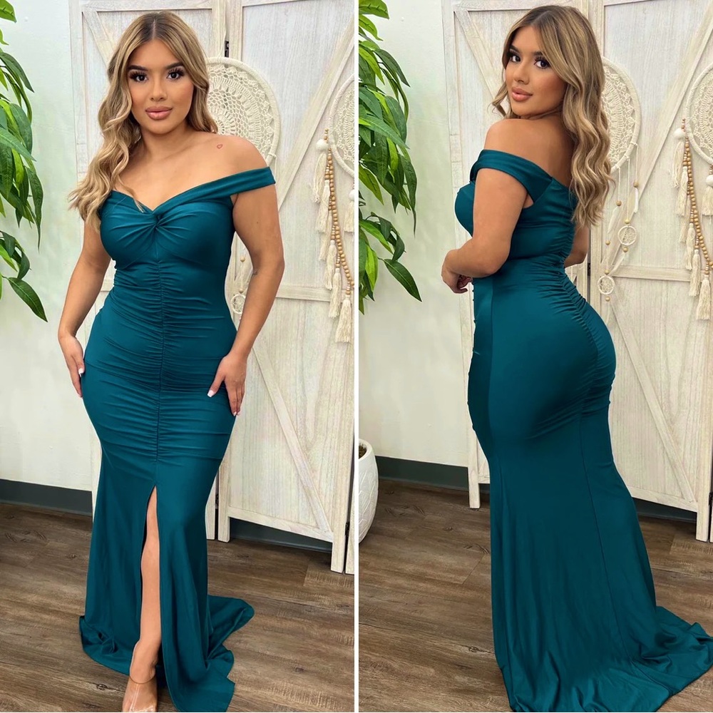 Cabanna Fashion Hunter Green Long Gown NWT